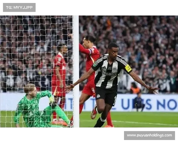 英超激战引争议 纽卡2-2利物浦 戈登直红与伊萨克罢赛风波升级