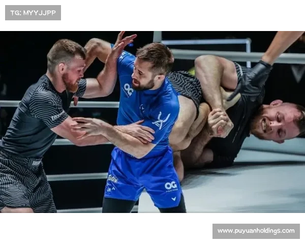 李胜阳挑战缠斗冠军鲁托洛 综合格斗首秀誓言两回合内终结对手